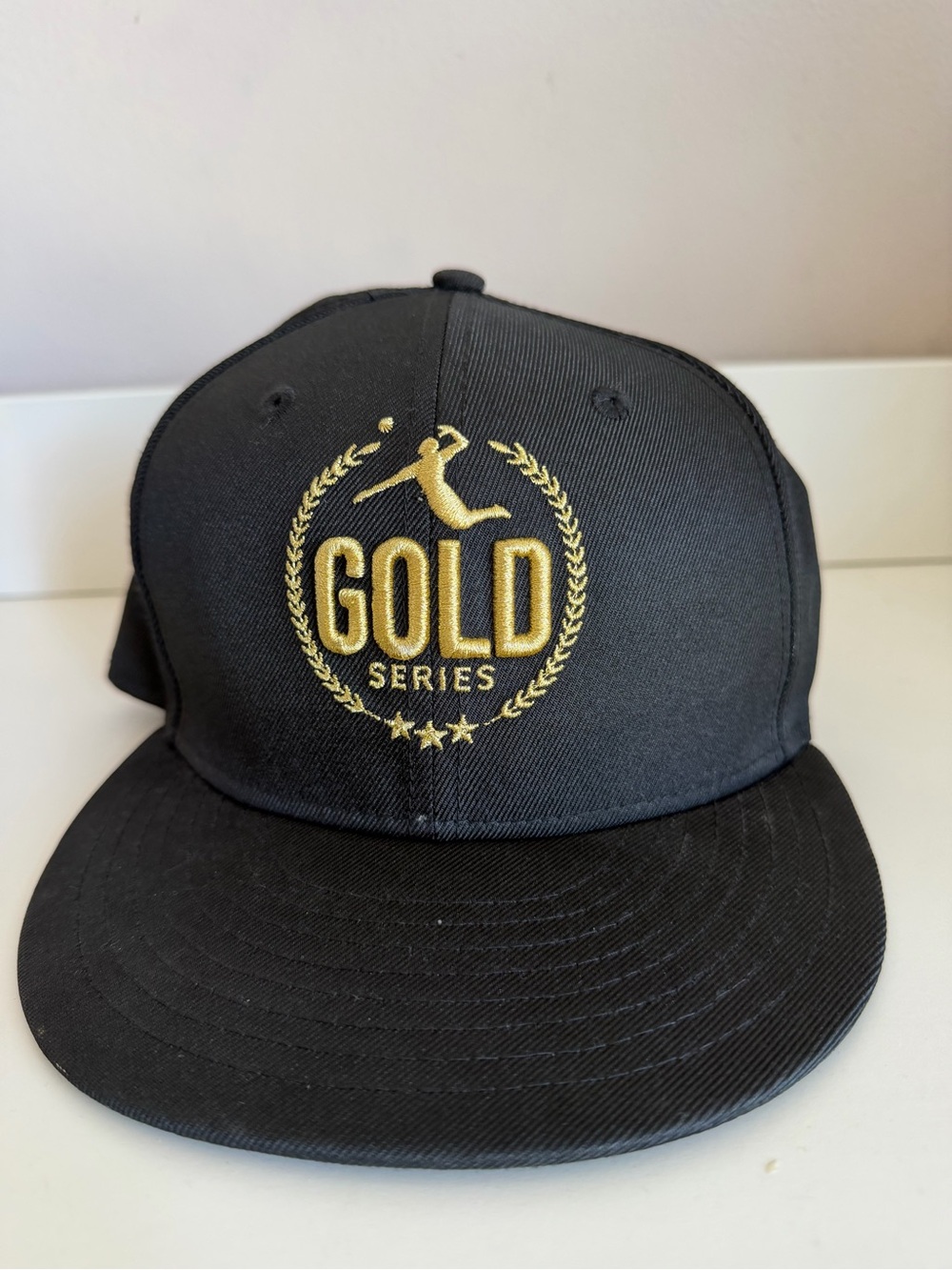 Black‎ & Gold Embroidered Snapback Hat new era
